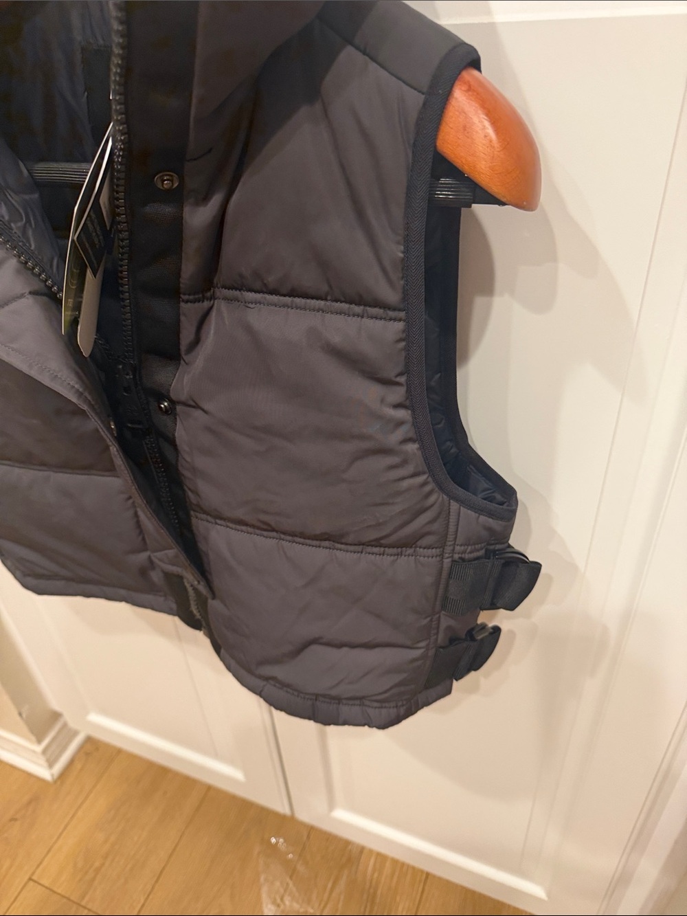 Alp N Rock Gray Puffer Vest - Picture 5 of 7